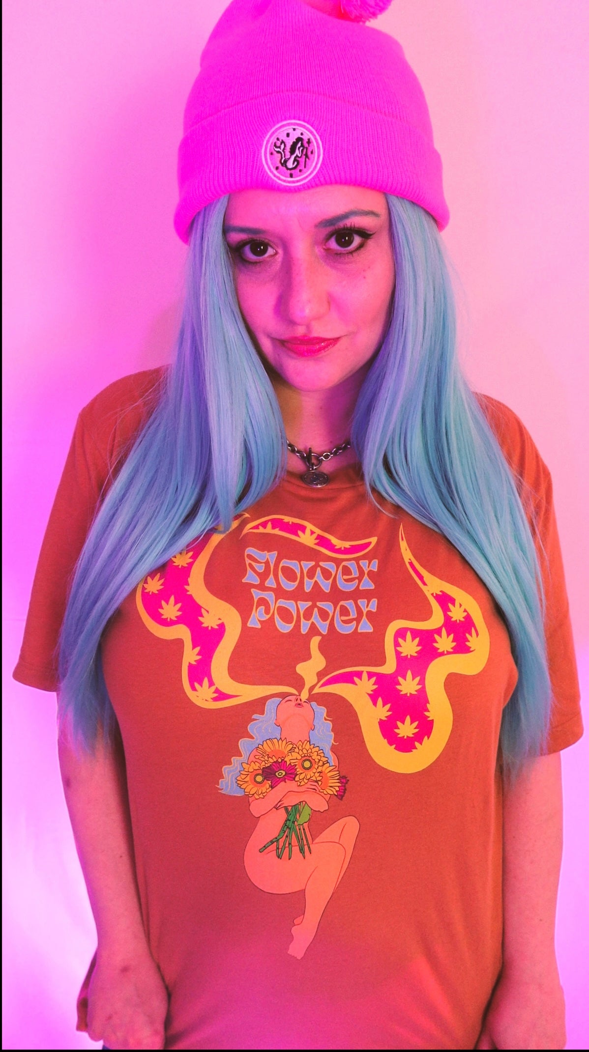 Flower Power WEED Graphic t-shirt in HONEY BROWN